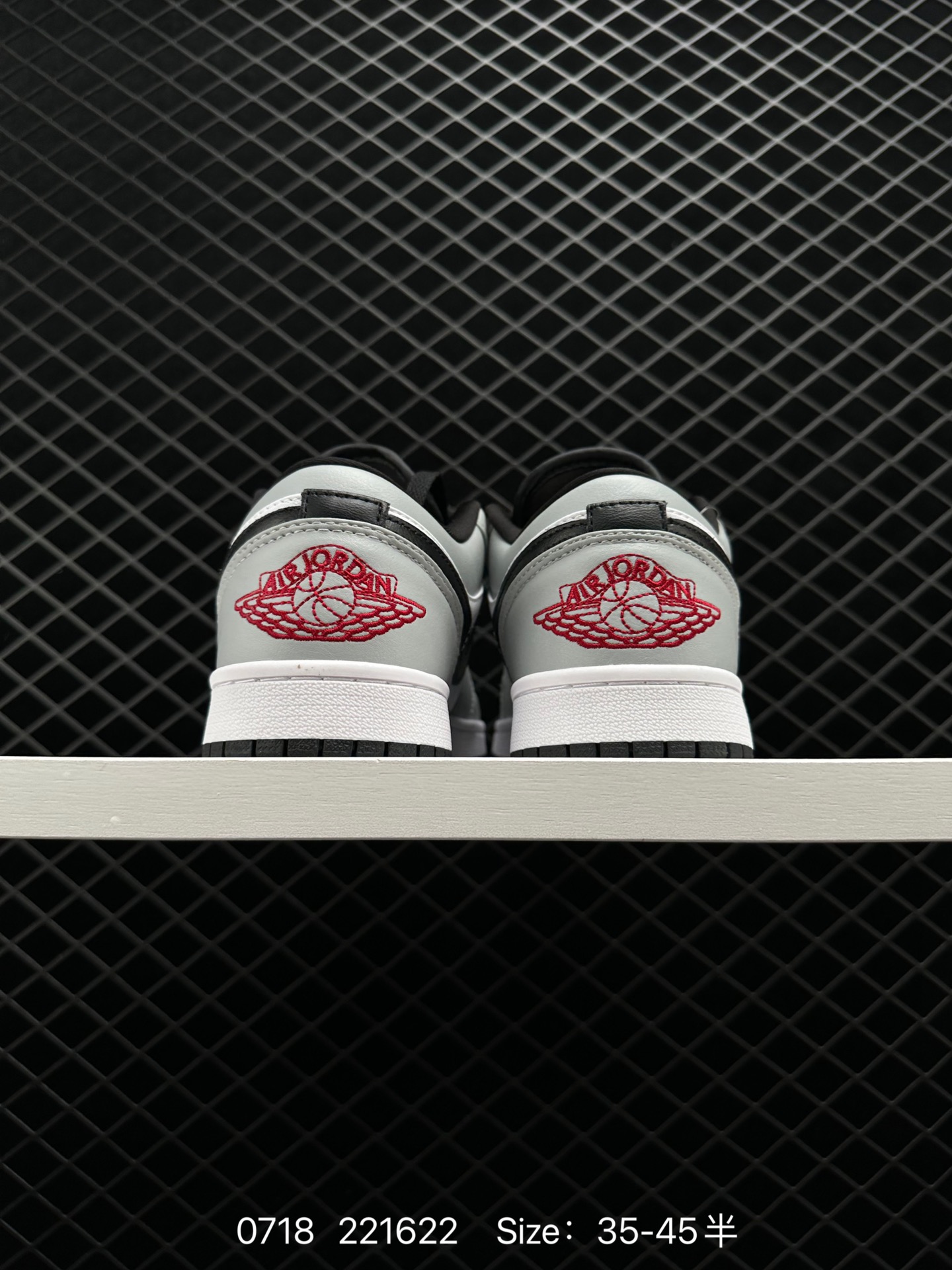 Nike Air Jordan 1 Low AJ1